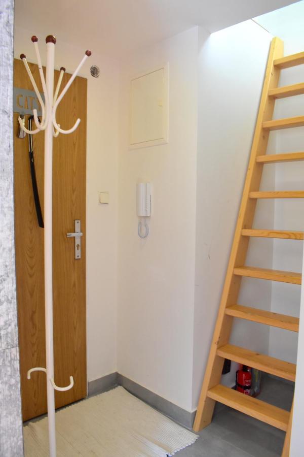 New Central Rooftop With Private Wellness, Sauna & Whirlpool Bath Praag Buitenkant foto